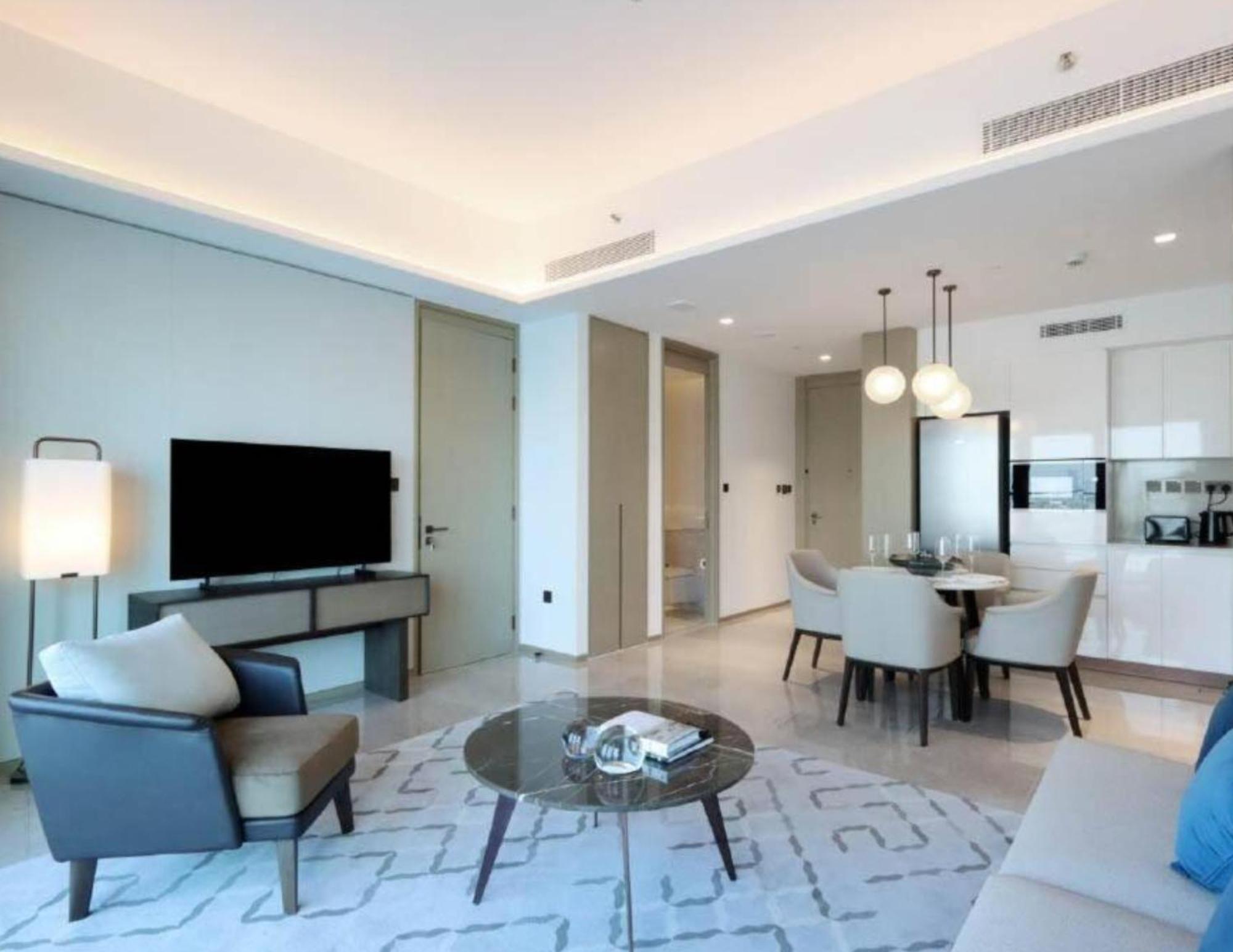 Apartment Burj Khalifa And Sea View, Bar, & Restaurant